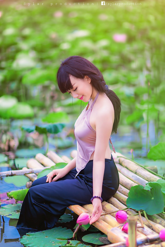 護士脫了裙子坐上去好爽