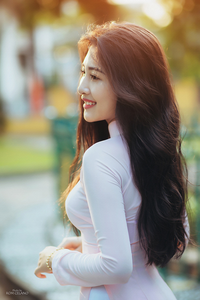 女大學(xué)生的美發(fā)室