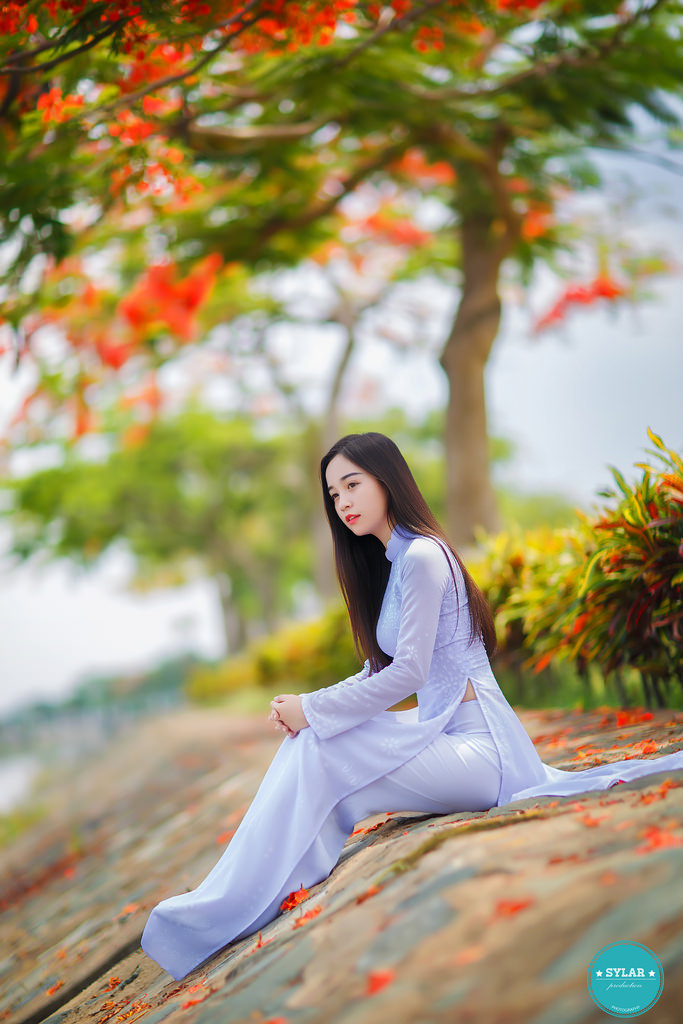《年輕的女仆》在線觀看