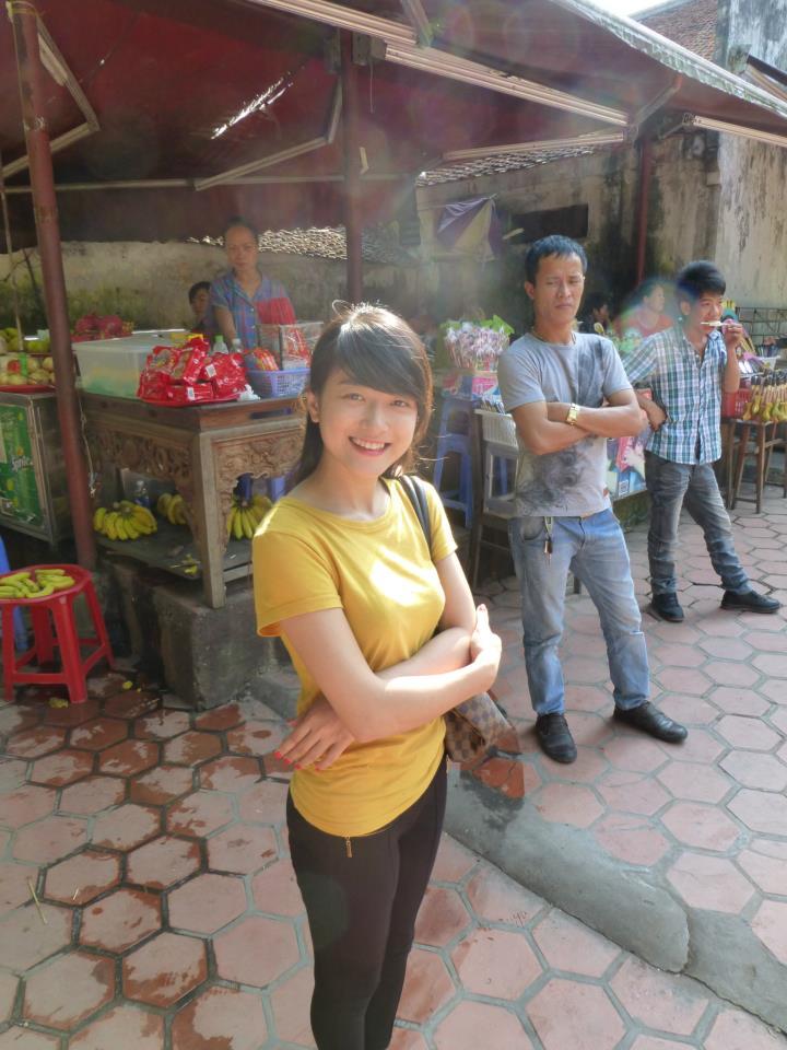 麗貝卡監(jiān)獄女警電影